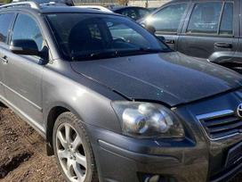 Toyota Avensis dalimis. Turime daug įvairių markių automobilių ardyme vari
