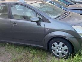 Toyota Corolla Verso по частям. Turime daug įvairių markių automobilių ardyme va