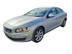 Volvo S60, d4204t8, dalimis. Variklio kodas d4204t8 spalvos kodas 711 16 turime d