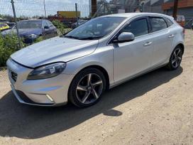 Volvo V40, D4162T, for parts. Variklio kodas d4162t soalvos kodas 711 16 turime