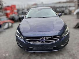 Volvo V60, D5244T15, dalimis. Variklio kodas d5244t15 spalvos kodas 498 46 turime