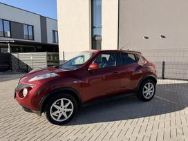 Nissan Juke, 1.6 l., off-road / crossover