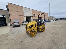 Caterpillar CB24B 650M/H, vibrator / compactor