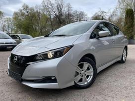 Nissan Leaf, 40 kWh, hatchback