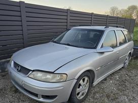 Opel Vectra for parts