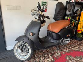 Aprilia Mojito Custom 125cc, мотороллеры / мопеды