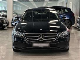 Mercedes-Benz E220, 2.0 l., sedanas