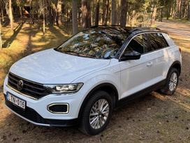 Volkswagen T-Roc, 1.5 l., off-road / crossover