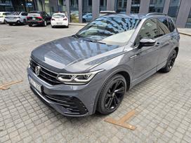 Volkswagen Tiguan, 2.0 l., Внедорожник / Кроссовер