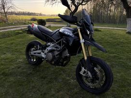 Aprilia Dorsoduro 750cc, supermoto