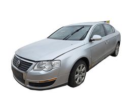 Volkswagen Passat dalimis. Dalių siuntimais