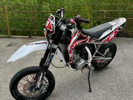 Husqvarna SMR 125cc, supermoto