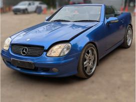 Mercedes-Benz SLK320 engine