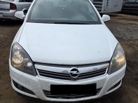 Opel Astra dalimis