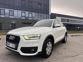 Audi Q3, 2.0 l., off-road / crossover