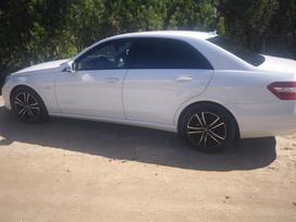 Mercedes-Benz E200, 2.2 l., saloon / sedan
