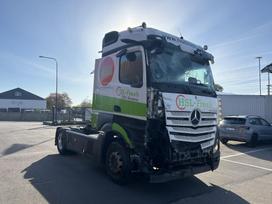 Mercedes-Benz Actros MP5 dalys, vilcējs