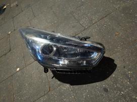 Hyundai i40 gaismas