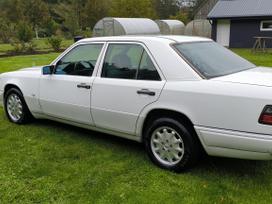 Mercedes-Benz W124, 2.5 l., sedanas