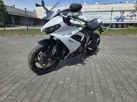 Triumph Daytona 660cc, superbikes