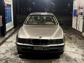 BMW 525, 2.5 l., saloon / sedan