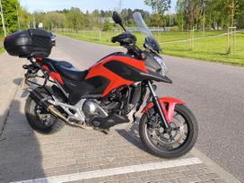 Honda NC, ielas motocikls