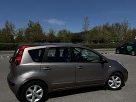 Nissan Note, 1.6 l., hatchback