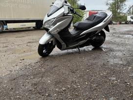 Suzuki Burgman 400cc, мотороллеры / мопеды