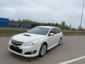 Subaru Legacy, universalas