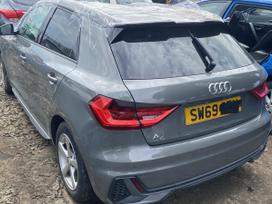 Audi A1 dalimis