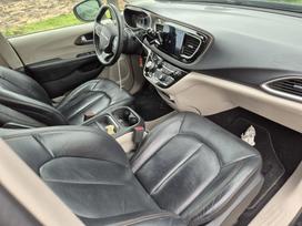 Chrysler Pacifica по частям