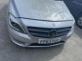 Mercedes-Benz B klasė dalimis. Detaliu pristatymas
