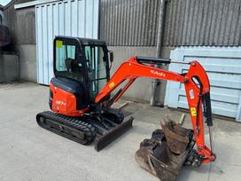 Kubota U 27, mini excavator