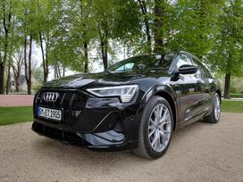 Audi e-tron Sportback, 71 kWh, visureigis / krosoveris