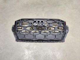 Audi Q7 apdailos grotelės