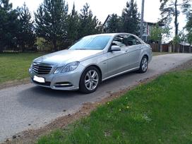 Mercedes-Benz E200, 2.1 l., Седан