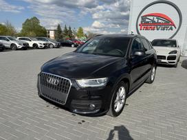 Audi Q3, 2.0 l., off-road / crossover