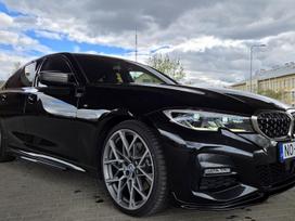 BMW 318, 2.0 l., saloon / sedan