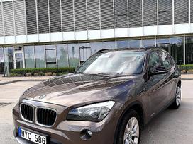 BMW X1, 2.0 l., off-road / crossover