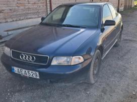 Audi A4, 1.8 l., sedanas