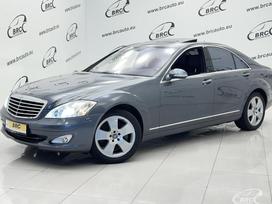 Mercedes-Benz S450, 4.7 l., saloon / sedan