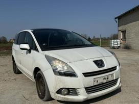 Peugeot 5008 Variklio kodas dw10c pavarų dėžės kodas ml6