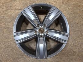 Volkswagen Tiguan, 5NA601025Q, Cen31753