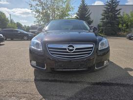 Opel Insignia, 2.0 l., saloon / sedan