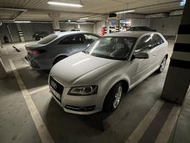 Audi A3, 1.6 l., hatchback
