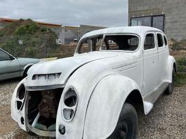 Chrysler Airflow, 5.7 l., saloon / sedan