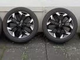 Kia Sorento Kia sorento ratai r20