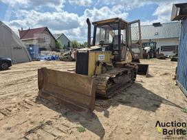Caterpillar D 4 C, buldozeri
