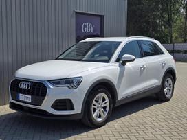 Audi Q3, 2.0 l., off-road / crossover