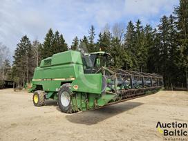John Deere 2064, kombainai